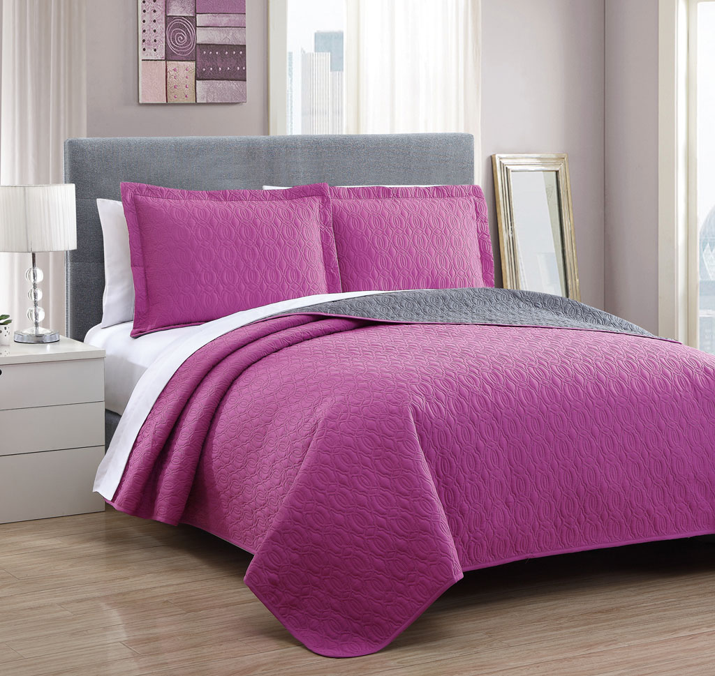 Dexter Black/Dusty Plum Reversible Bedspread/Quilt Set