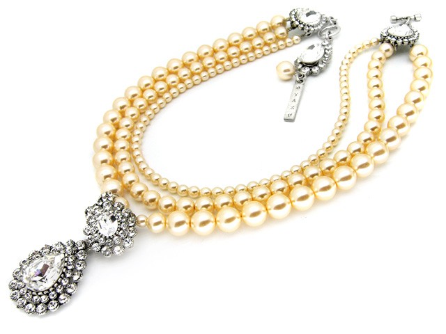 Otazu Faux Cream Pearl Necklace with White Cr