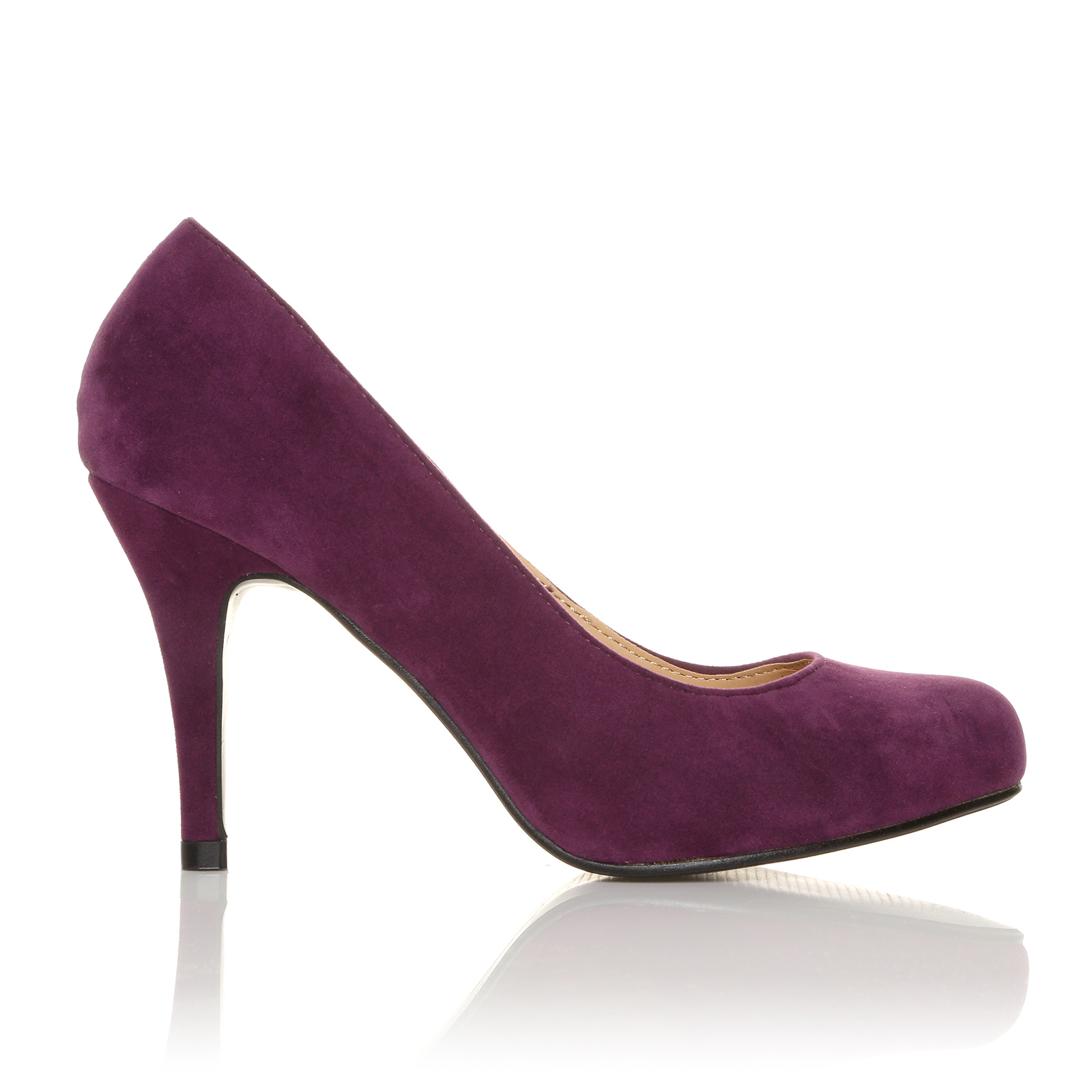 Shop by category Step out in a pair of court shoes. Slingbacks and kitten heels are perfect for formal occasions alongside designs with bow details and ankle straps. Suede and patent leather designs add impact to tailored trousers and suit dresses for the office.