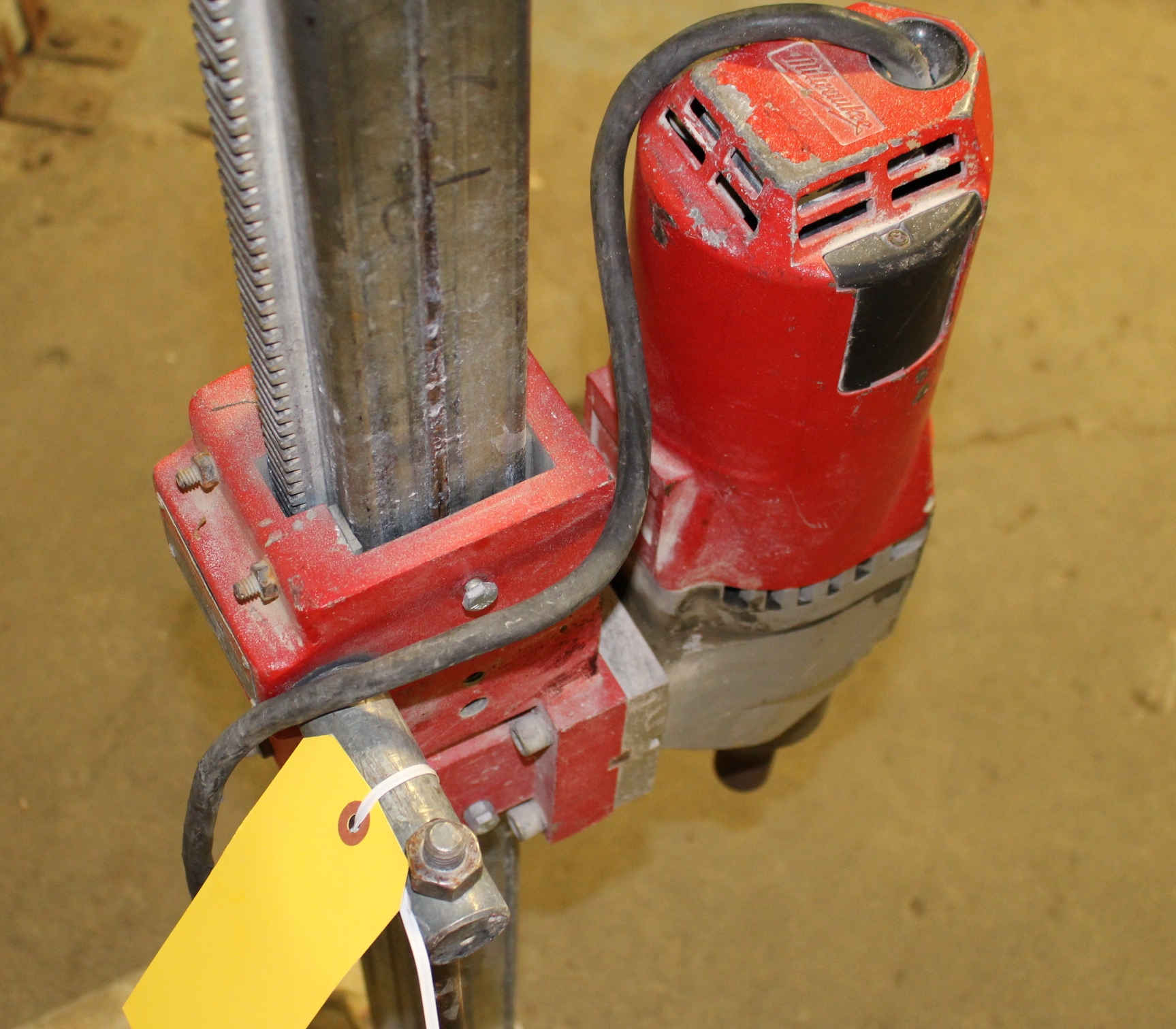 Milwaukee DYMORIG Diamond Coring Drill Less Meter Box & VacURig 4120 USG eBay