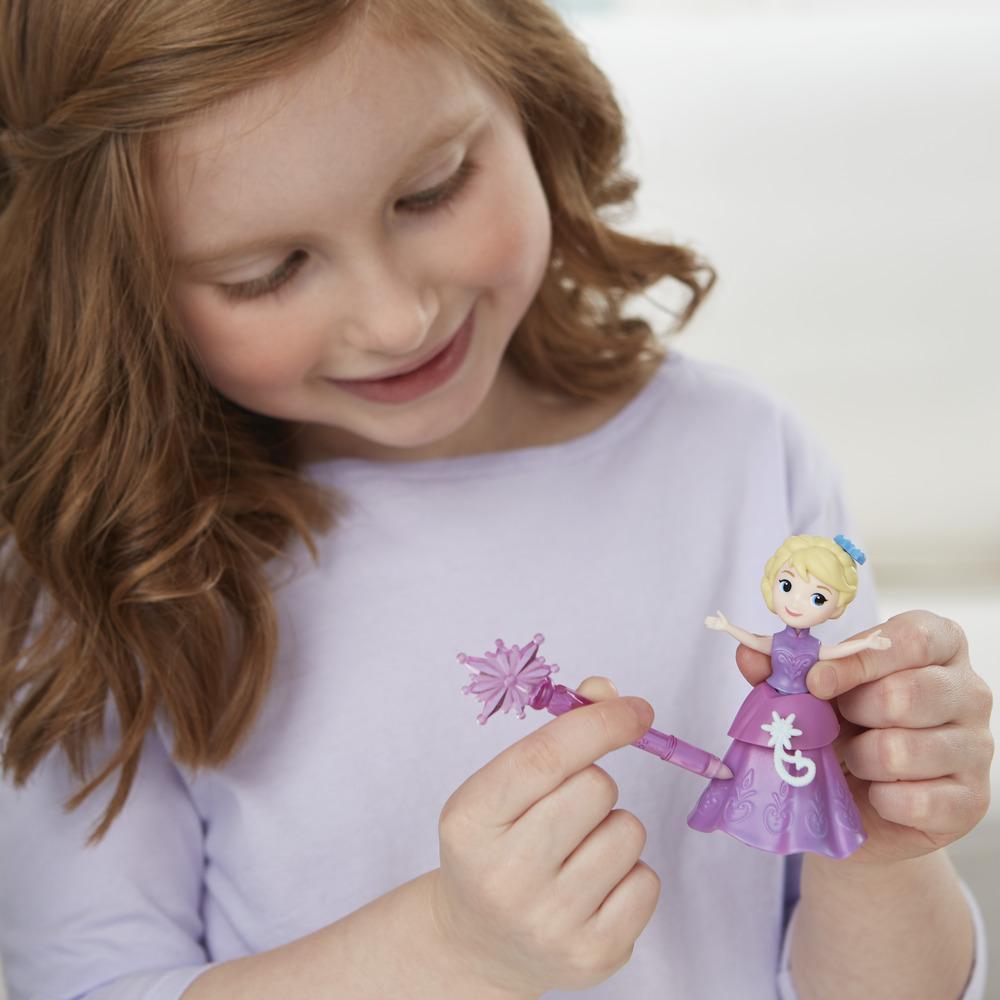 Disney Frozen Little Kingdom Magical Snow Maker