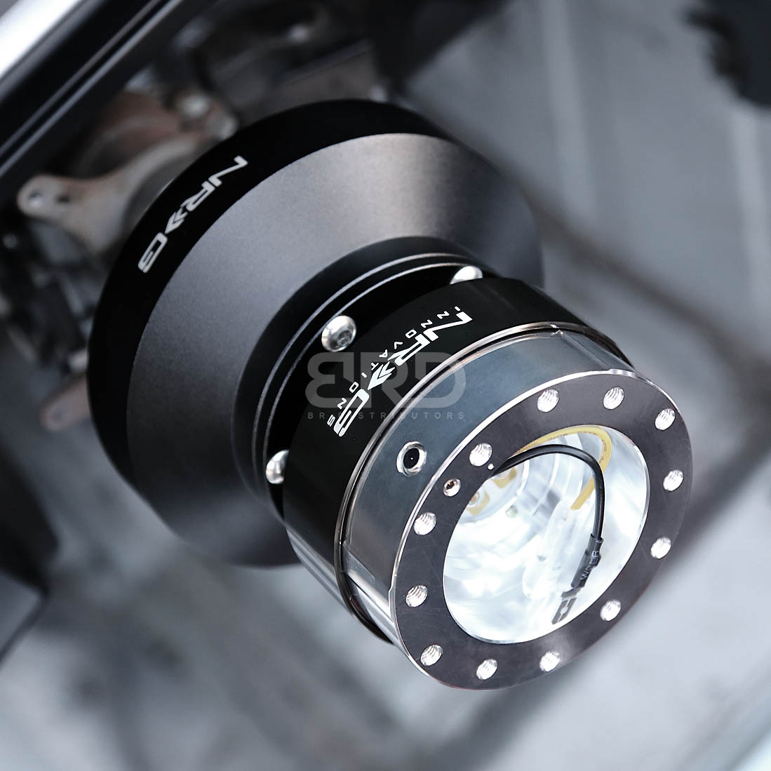 NRG STEERING WHEEL SHORT HUB+GEN 1.5 QUICK RELEASE BLACK FOR MIT LANCER