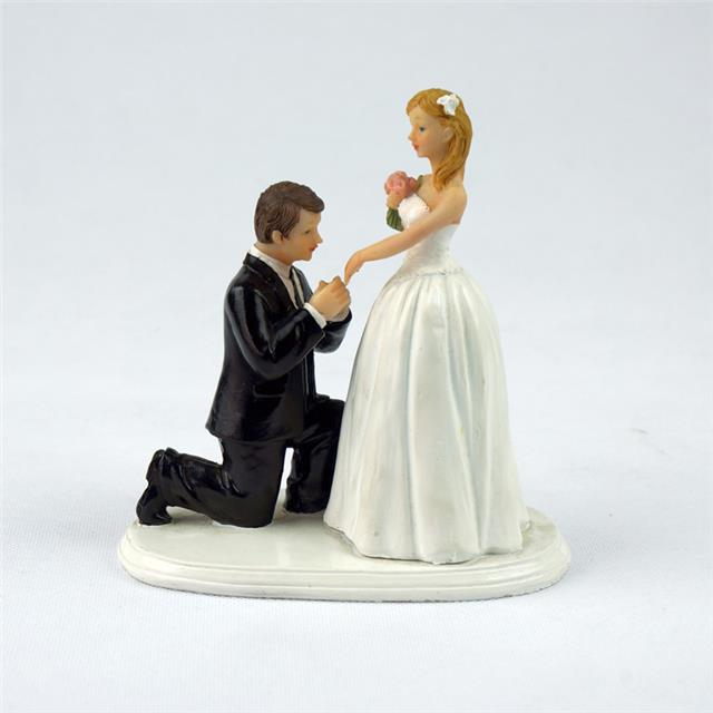 BRIDE AND GROOM FIGURE WEDDING CAKE TOPPERS HAND PAINTED CAKE DECORATIONS