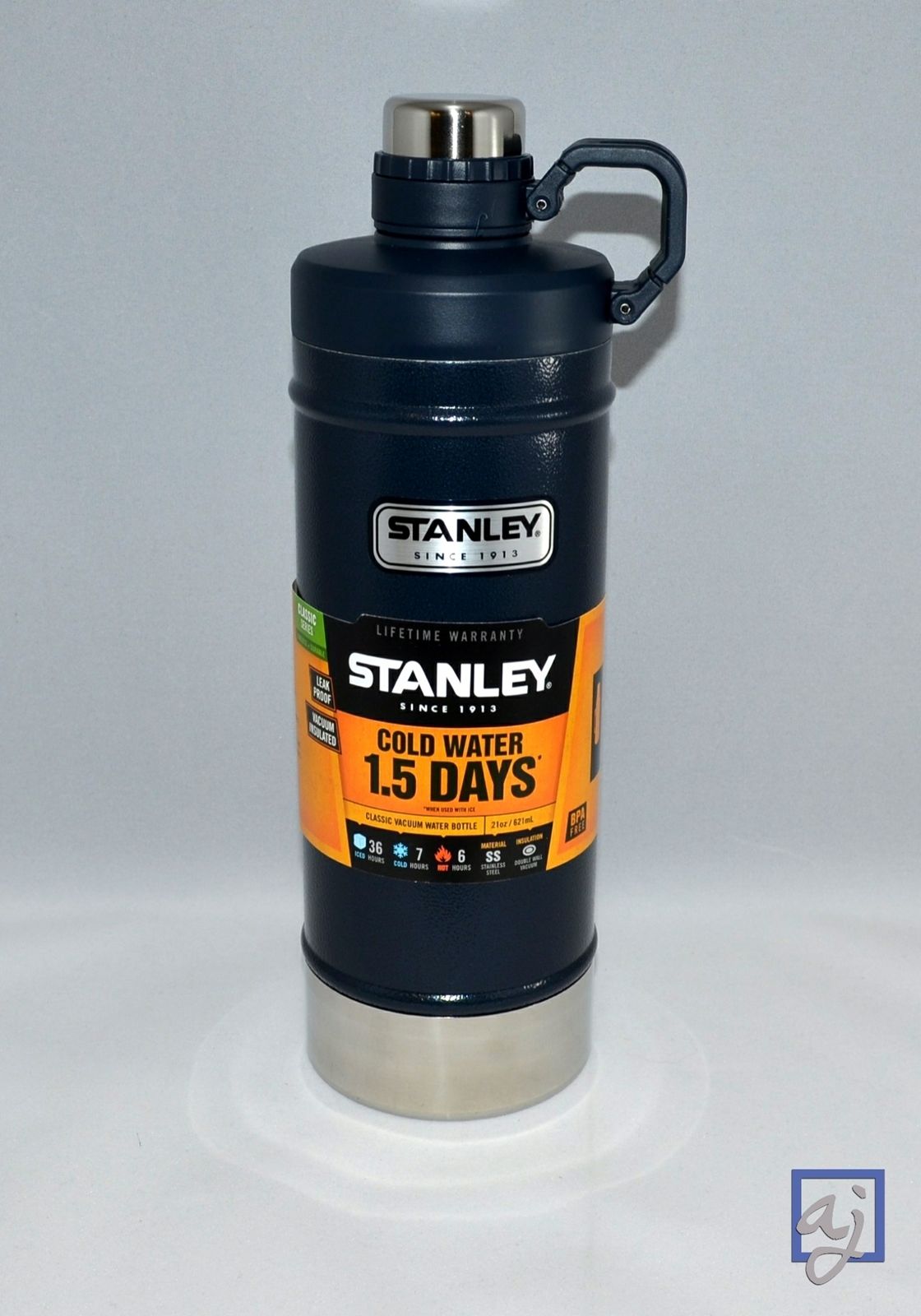 blue stanley water bottle