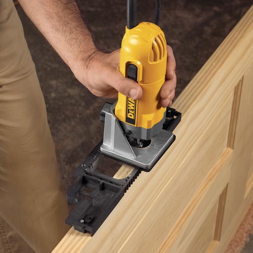 DEWALT D26670R Compact 5.6 Amp Laminate Corded Trim Router eBay