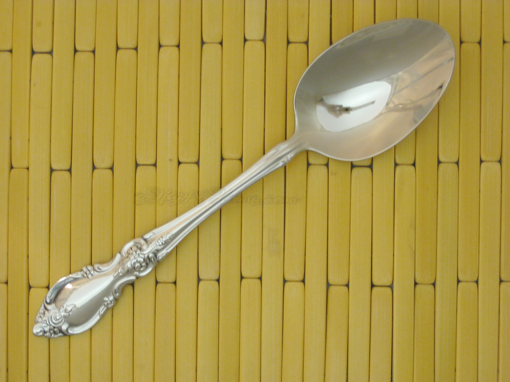 Oneida Louisiana Serving Spoon 18/8 Stainless Steel Mirror Finish