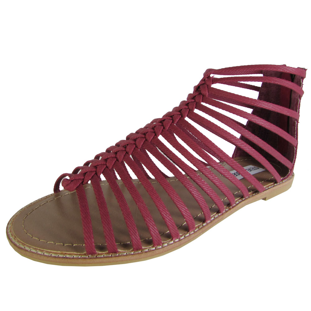 steve madden strappy sandals steve madden womens kaster strappy flat gladiator sandal steve madden strappy sandals steve madden womens kaster strappy flat gladiator sandal