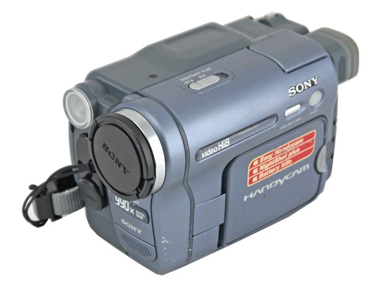 Sony CCDTRV128 8mm Video Camera Hi8 20x Optical 990x Digital Handycam