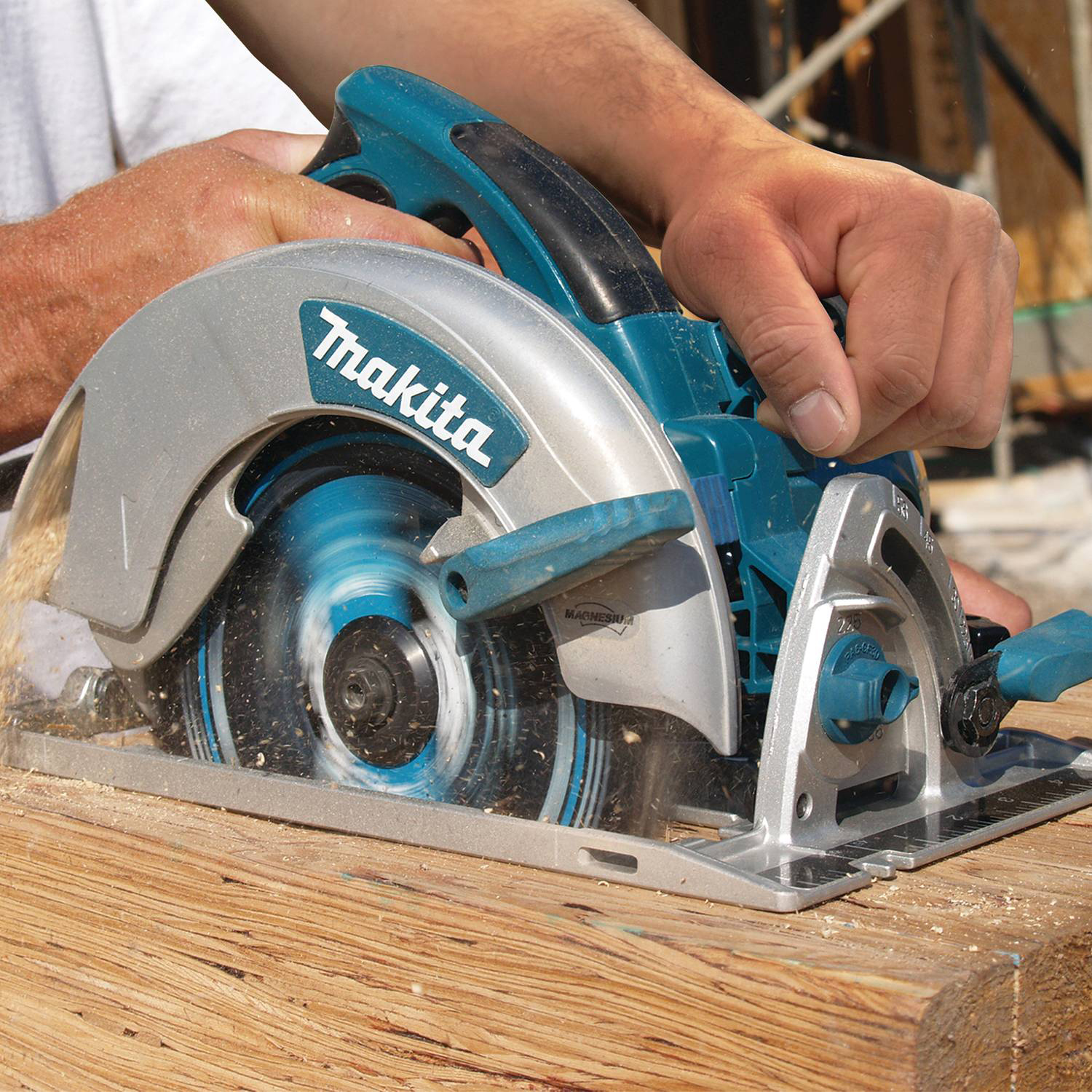 Makita 5007MGA 71/4 In Magnesium Circular Saw with LED Light and