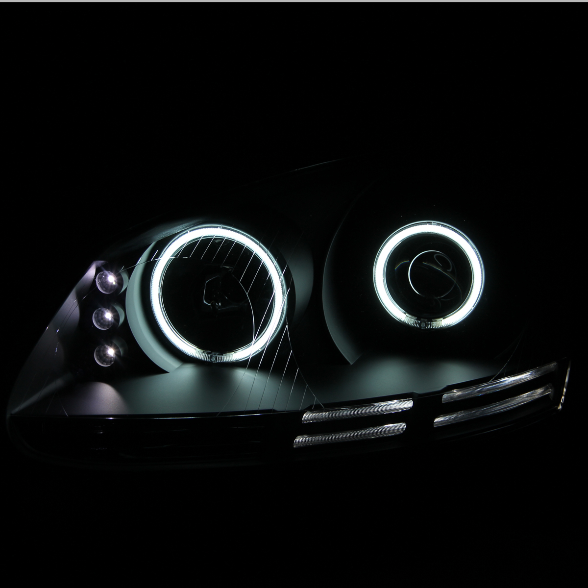 [Dual CCFL Halo] 20052010 Volkswagen Mk5 Jetta/Golf LED Projector