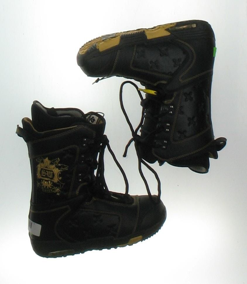 snowboard boots shaun white