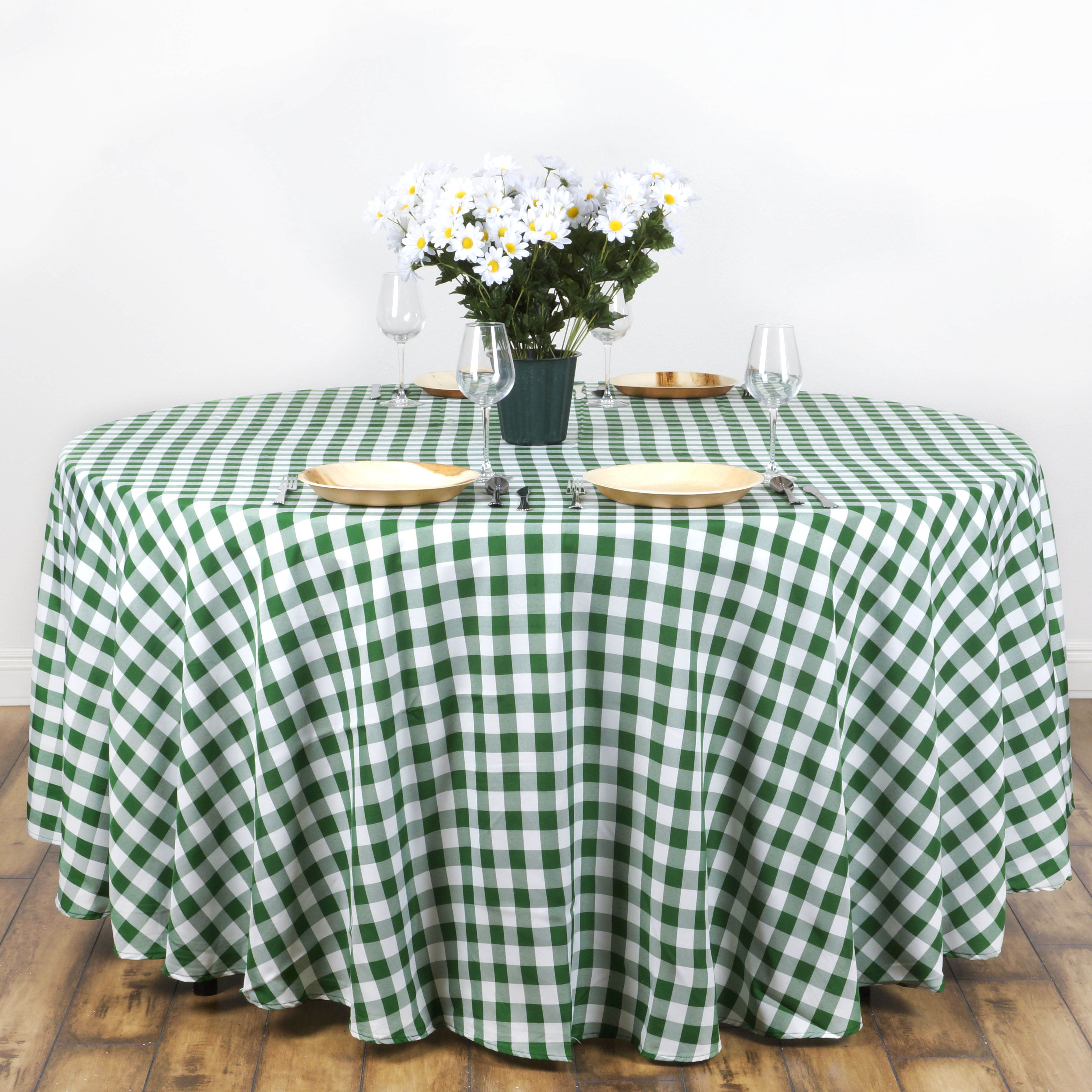 Perfect Picnic Inspired Checkered 70" Round Polyester Tablecloths