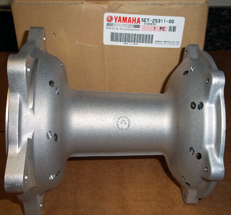 Yamaha REAR WHEEL HUB YZF YZ125 YZ250 YZ250F YZ400F YZ426F YZ450F