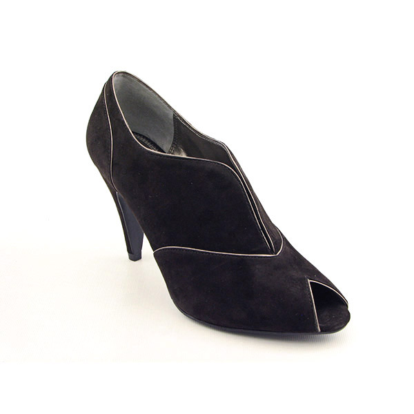 A. Marinelli Estella Pumps Shoes Black Womens