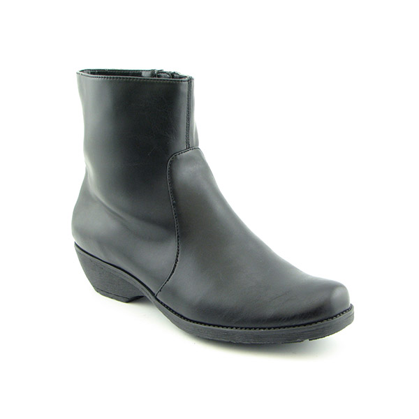 AEROSOLES Speartint Ankle Boots Black