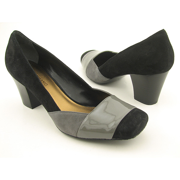 ARTURO CHIANG Bina Pumps Black