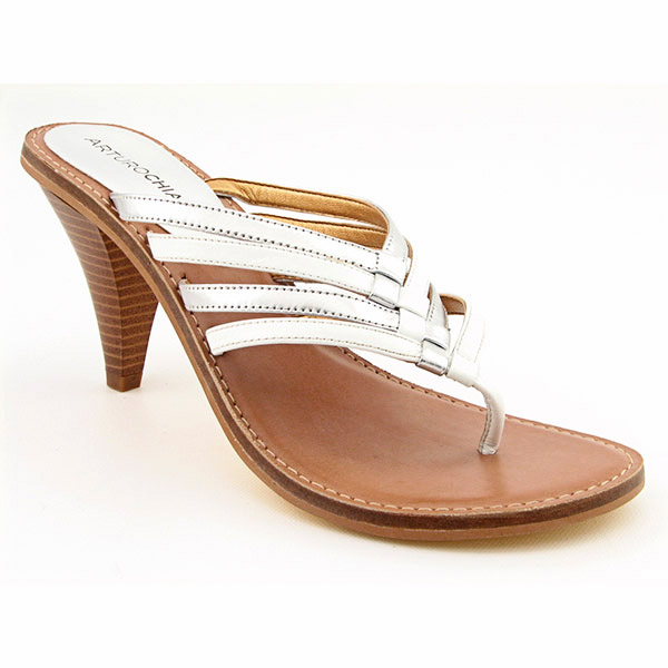 ARTURO CHIANG Deana Slides White