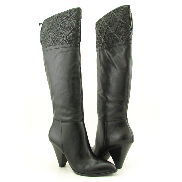 B. MAKOWSKY Leeza Boots Shoes Black Womens