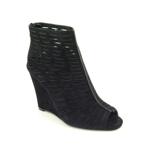 BCBGENERATION Fray Platform Wedges Black
