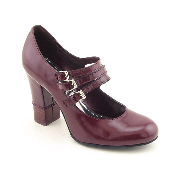 BCBGIRLS Illinois Heels Burgundy