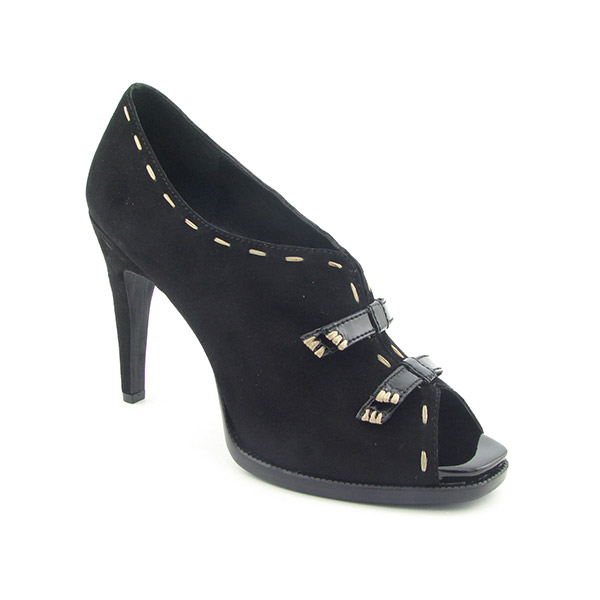 BCBGENERATION Winona Pumps Black