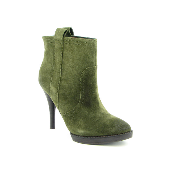 BCBGENERATION Sandra Ankle Boots Green