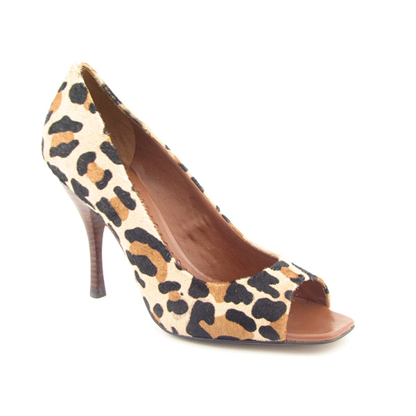 BCBGENERATION Ariel3 Pumps Beige