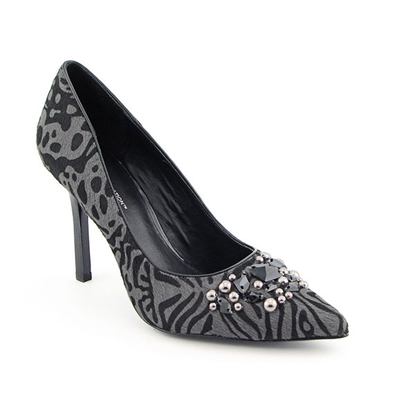 BCBGENERATION Fillys 2 Pumps Gray