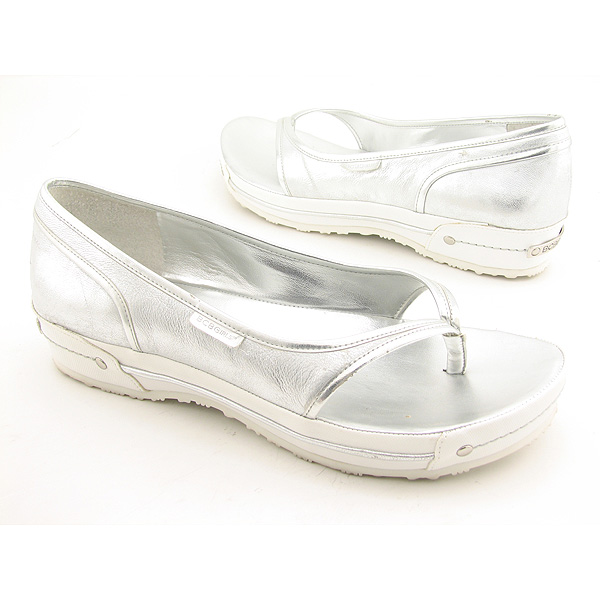 BCBGIRLS Jalan Platform Wedges Silver