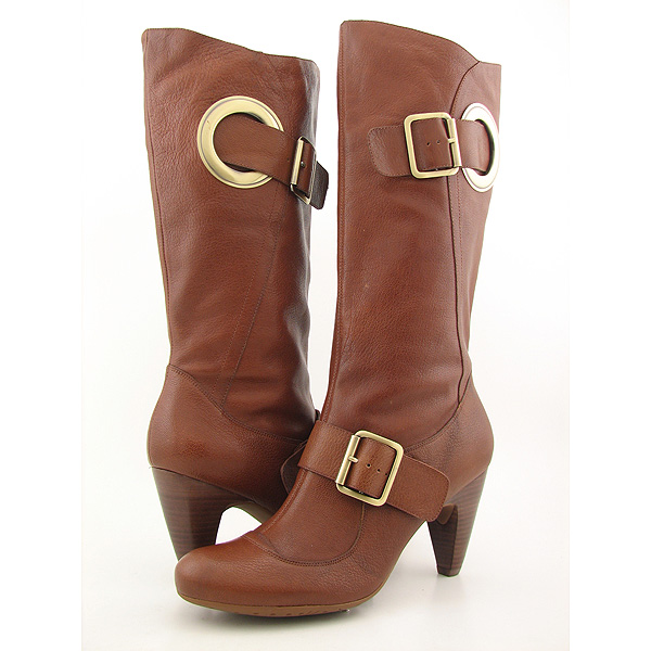 BCBGIRLS Maisha Boots Brown