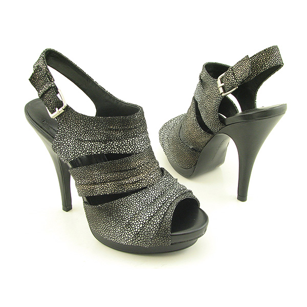 BCBGENERATION Minnie Sandals Heels Black