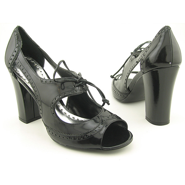 BCBGIRLS Kaola Heels Black
