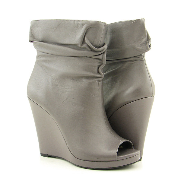 BCBGENERATION Oboe Ankle Boots Gray