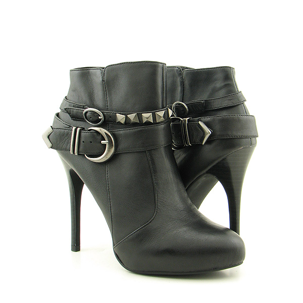 BCBGENERATION Camina Ankle Boots Black