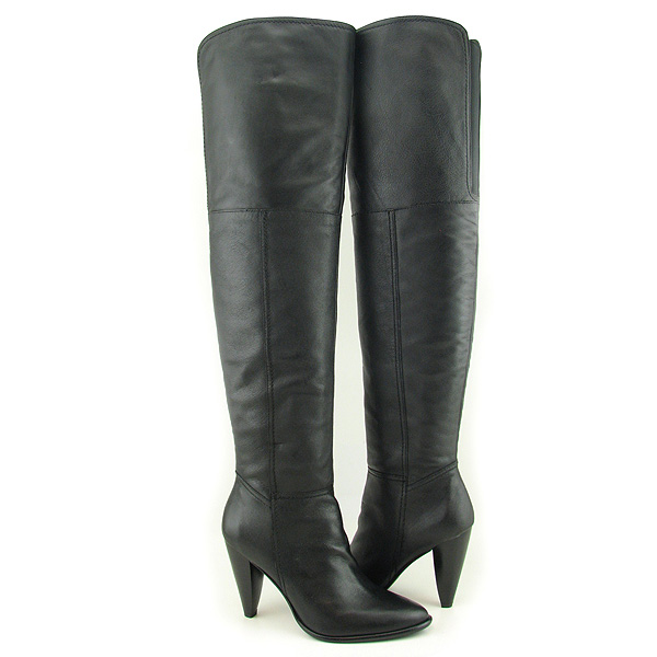 BCBGENERATION Button Boots Black