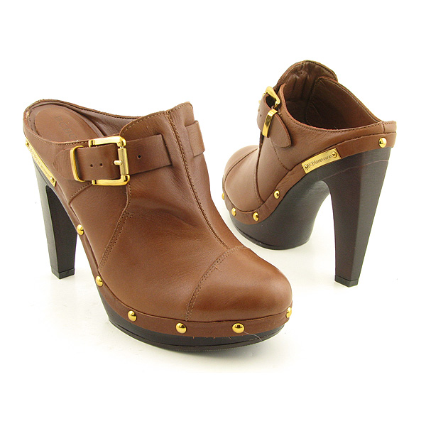 BCBGENERATION Millard Clogs Brown
