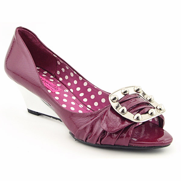 BETSEYVILLE Davan Shoes