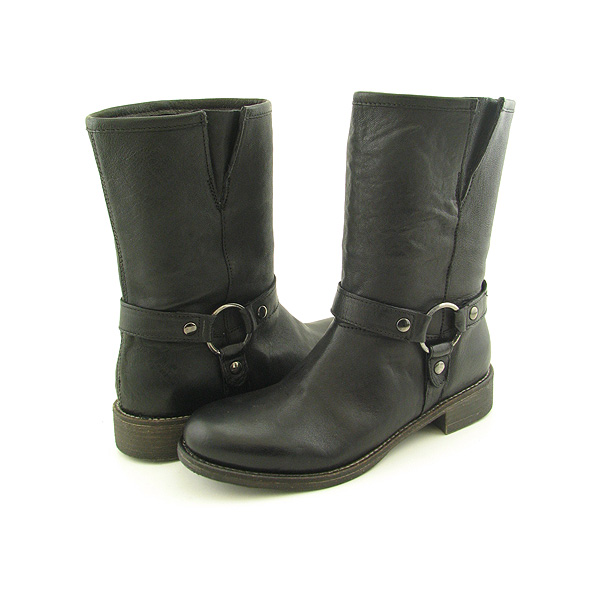 BOUTIQUE 9 Chasen Boots Black