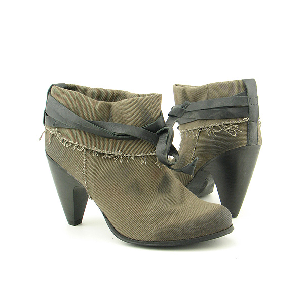 BRONX Invince Able Ankle Boots Brown