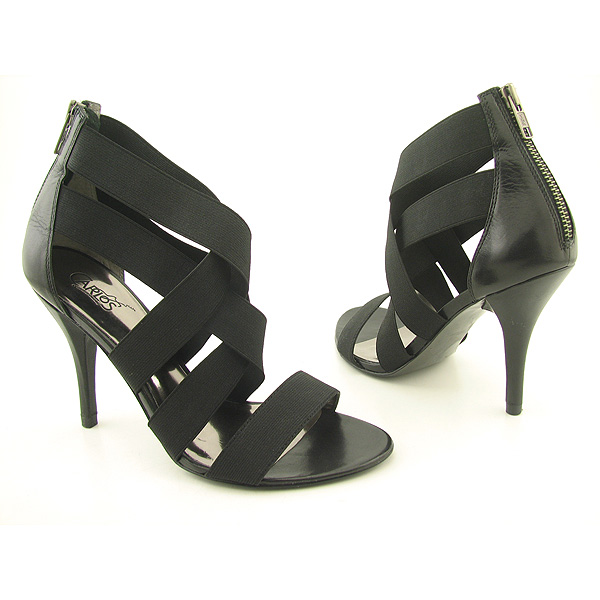 CARLOS SANTANA Globetrotter Heels Black
