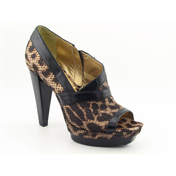 CARLOS SANTANA Chica Platform Heels Beige
