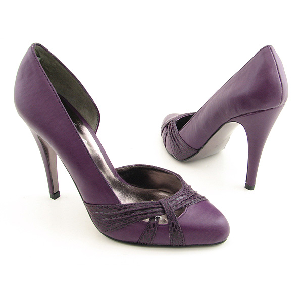CHARLES DAVID Scene Pumps Purple