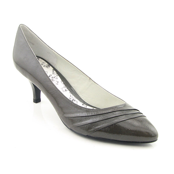 CHINESE LAUNDRY Jaeger Heels Gray