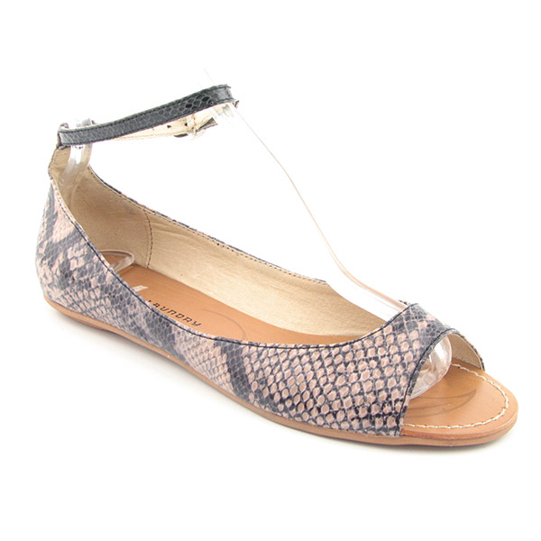 CHINESE LAUNDRY Citrus Flats Beige