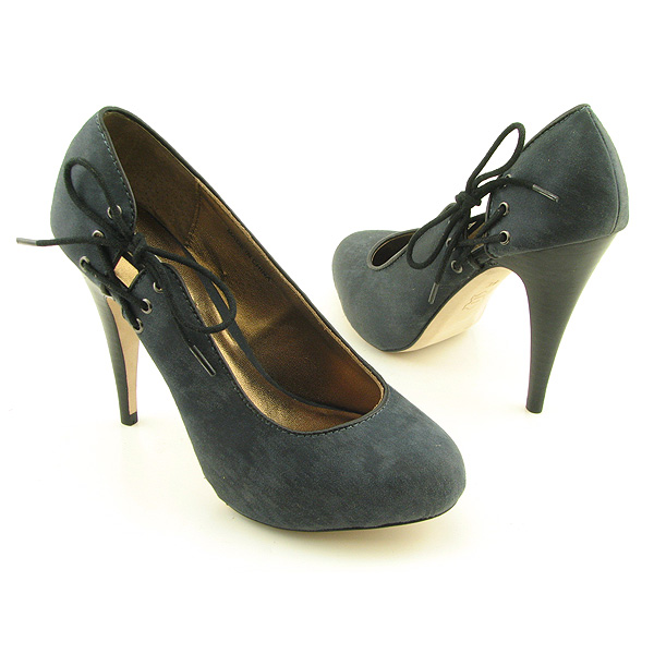 CYNTHIA VINCENT Nia Narrow Pumps Blue