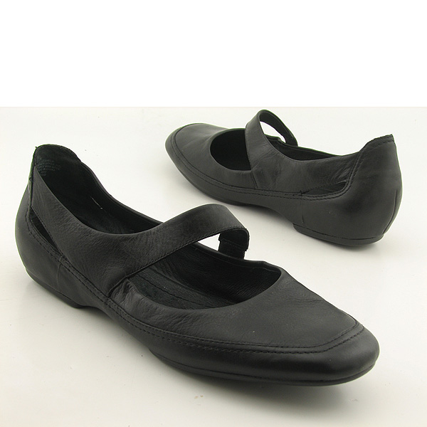 EASY SPIRIT Shelia Flats Black