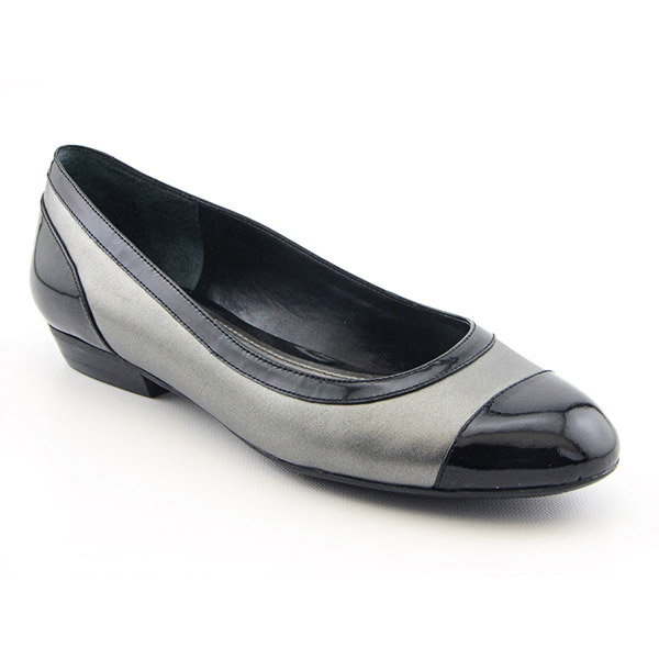 EASY SPIRIT Cyra Flats Gray