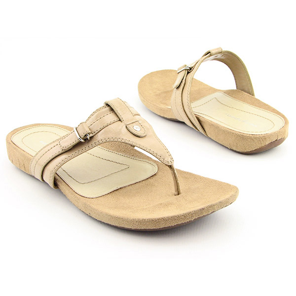EASY SPIRIT Geordie Flip Flops Beige