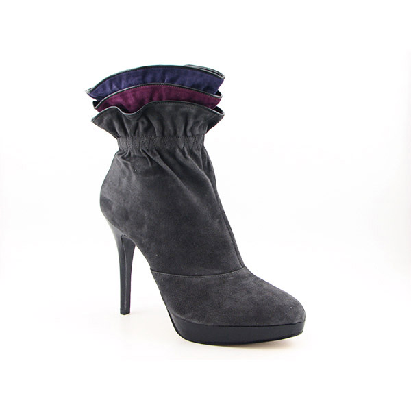 ENZO ANGIOLINI Decia Boots Calf Gray