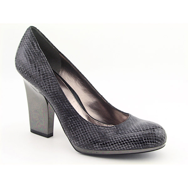 ENZO ANGIOLINI Nyle Pumps Gray